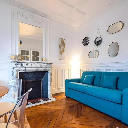 Tbs 321 - Superb With Eiffel Tower View