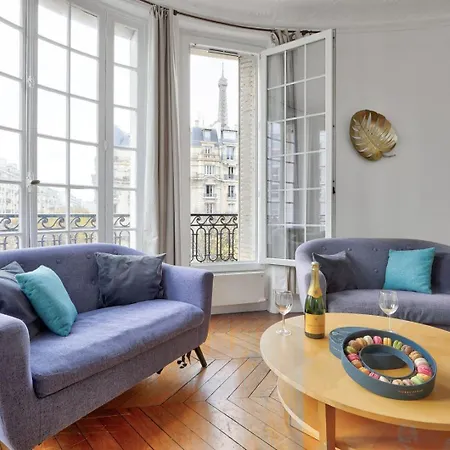 Appartement Tbs 321 - Superb With Eiffel Tower View Parijs